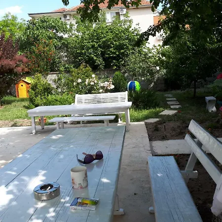 Sunny House Ravda